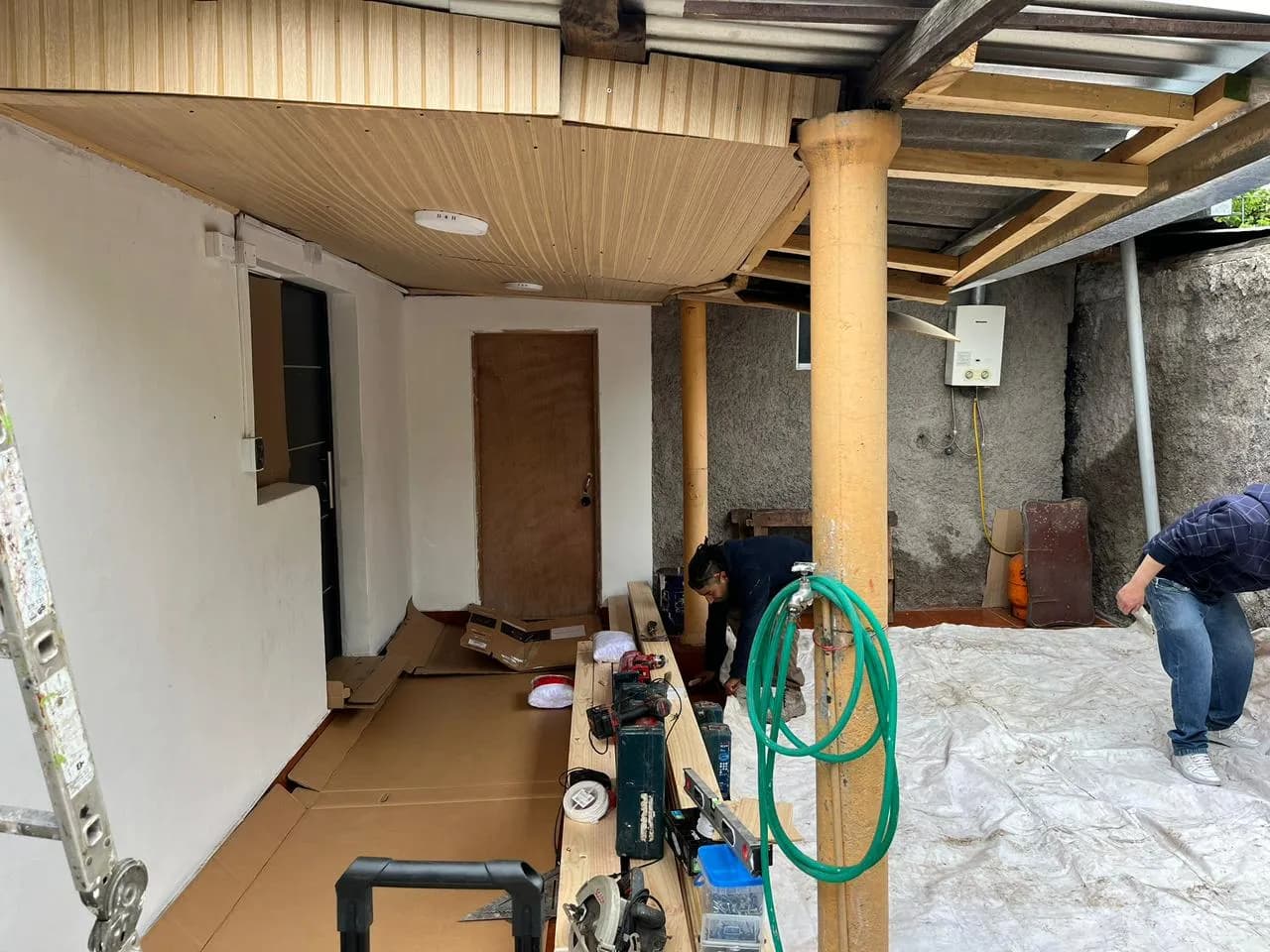 Techado Exterior en Madera Noble