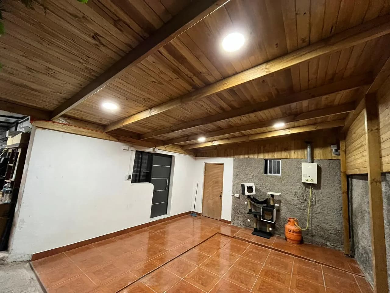 Techado Exterior en Madera Noble